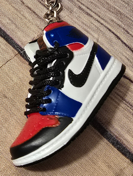 3D Sneaker Keychain AJ1 Fearless UNC