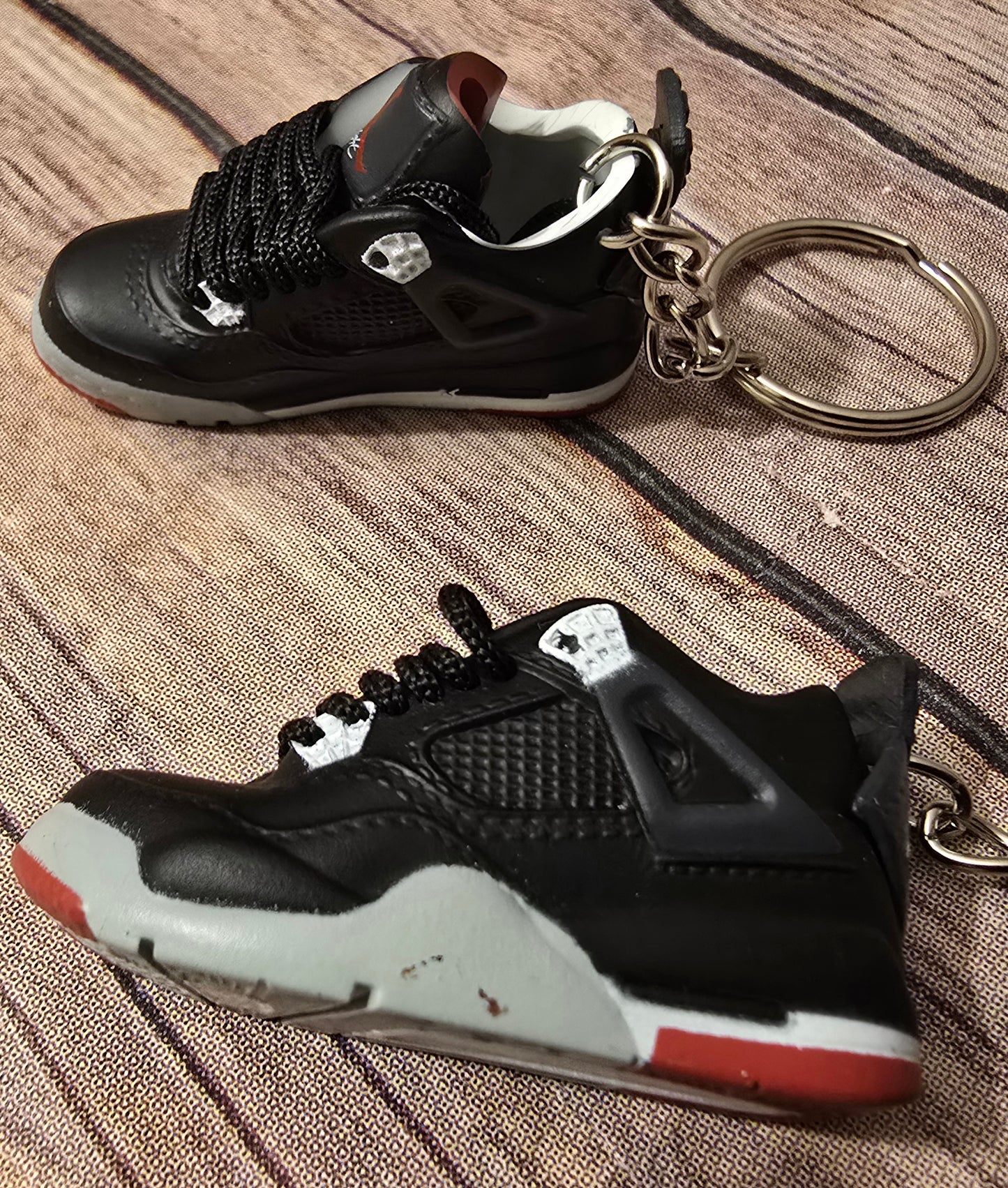 3D Sneaker Keychain Jordan 4 BRED