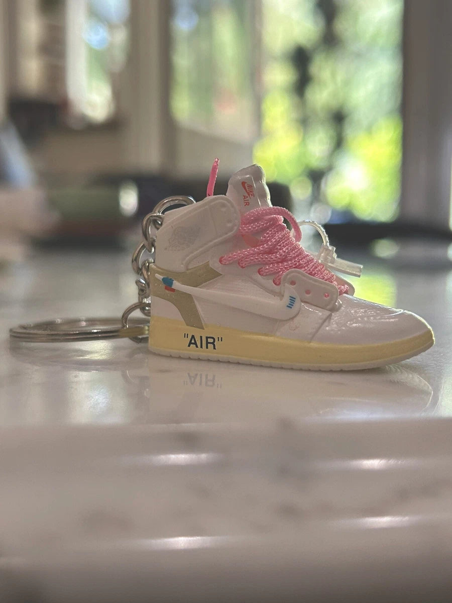 3D Sneaker Keychain AJ1 pink Off White