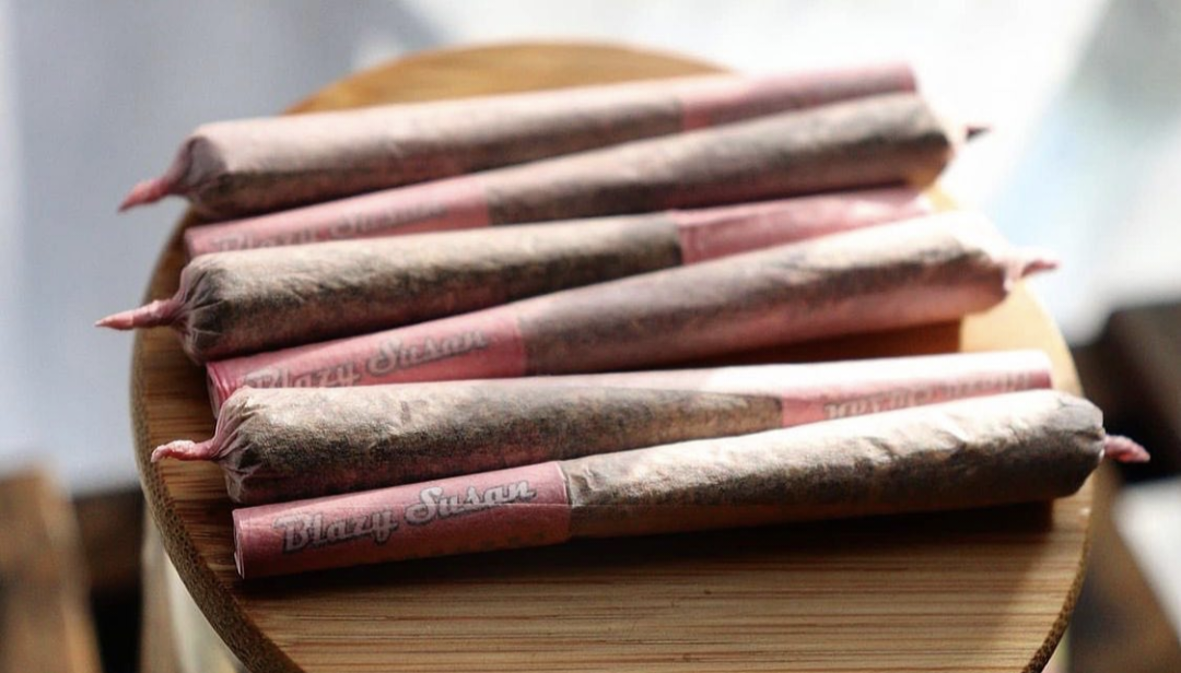 Queen sized pre rolled cones